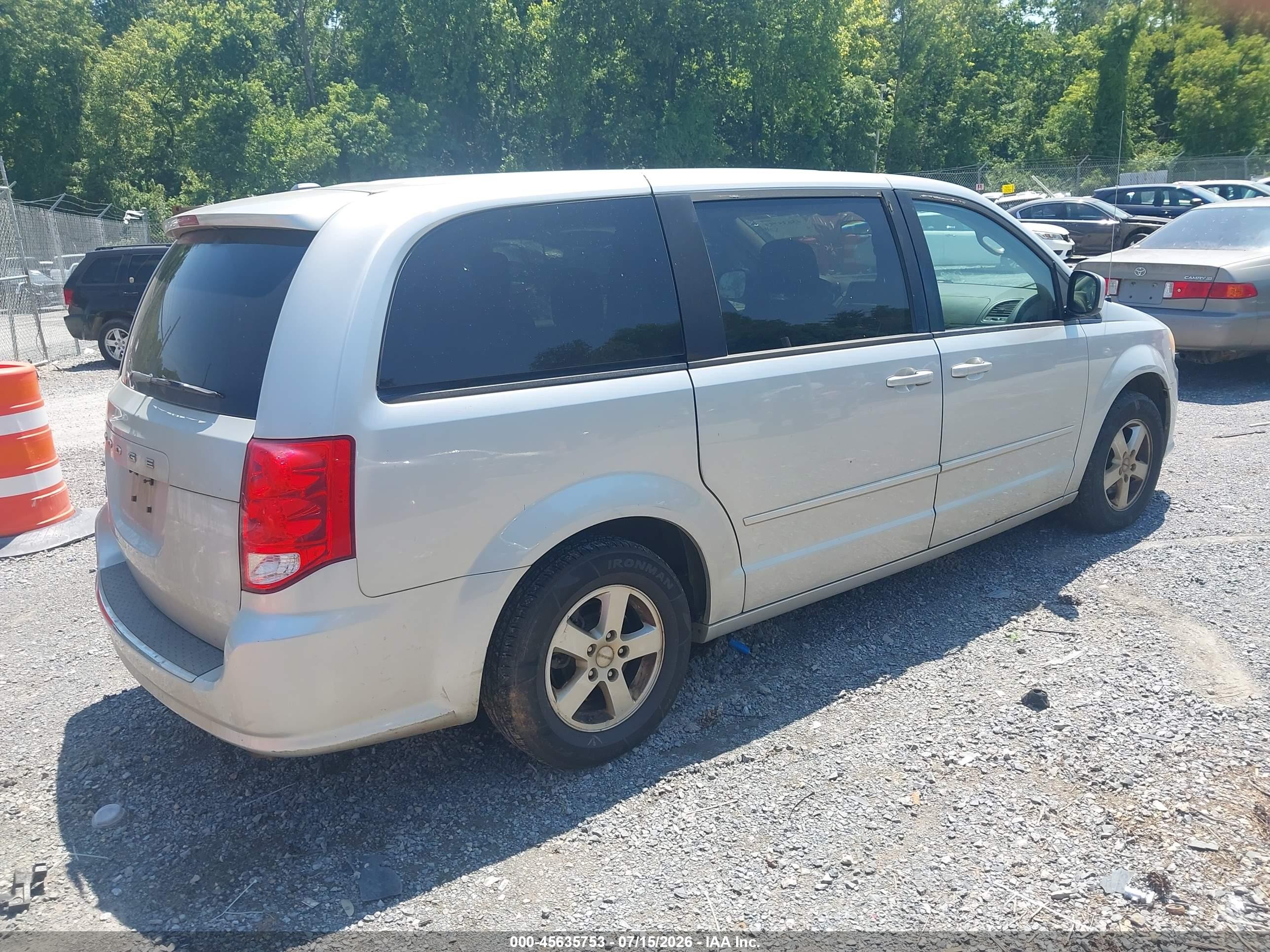 2011 Dodge Grand Caravan Mainstreet Gray vin: 2D4RN3DGXBR670989
