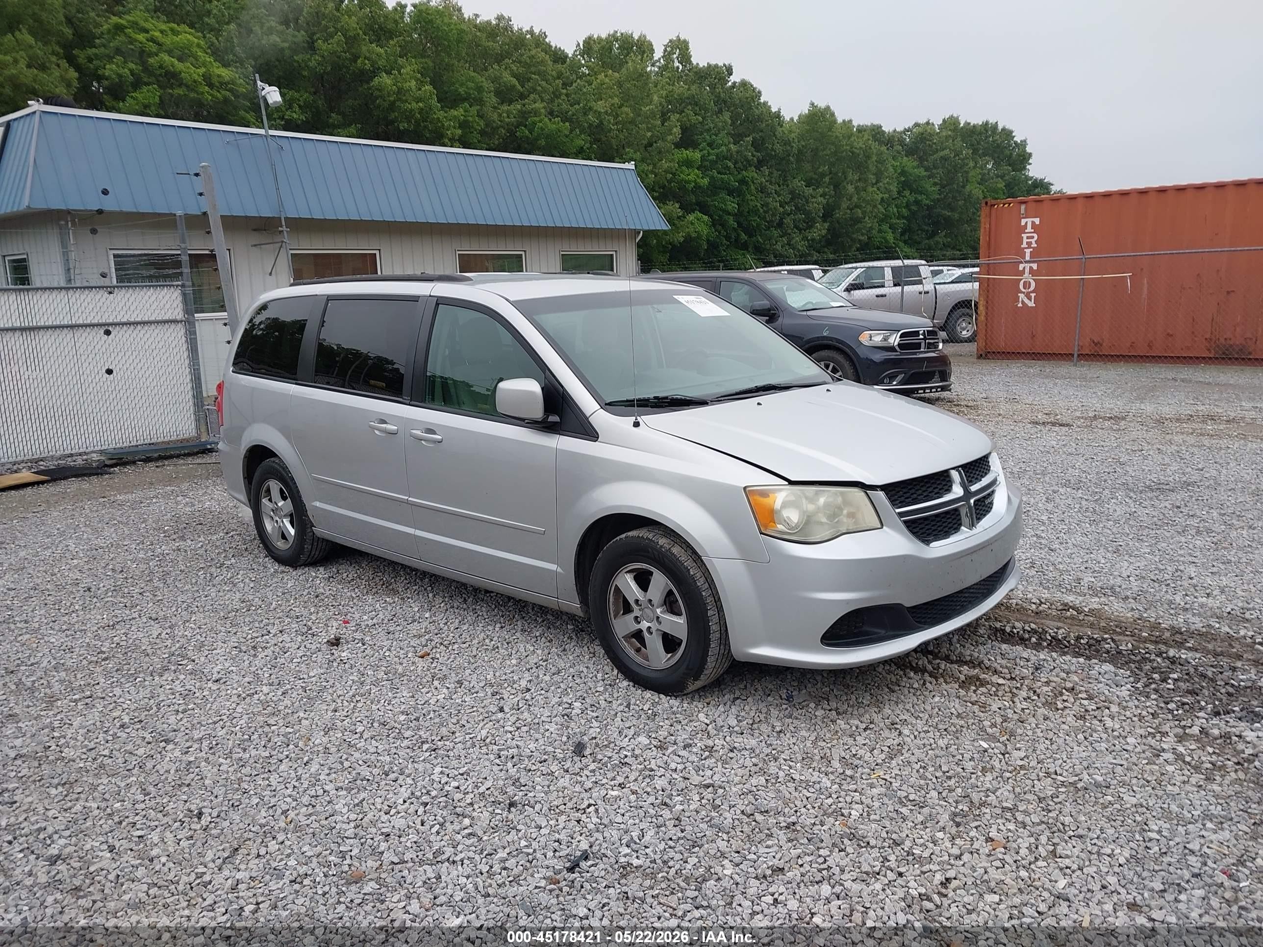 2011 Dodge Grand Caravan Mainstreet Silver vin: 2D4RN3DGXBR674637