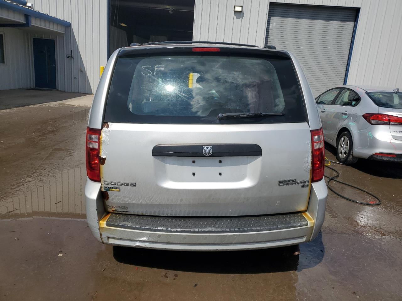 2010 Dodge Grand Caravan Se Серебряный vin: 2D4RN4DE0AR144387