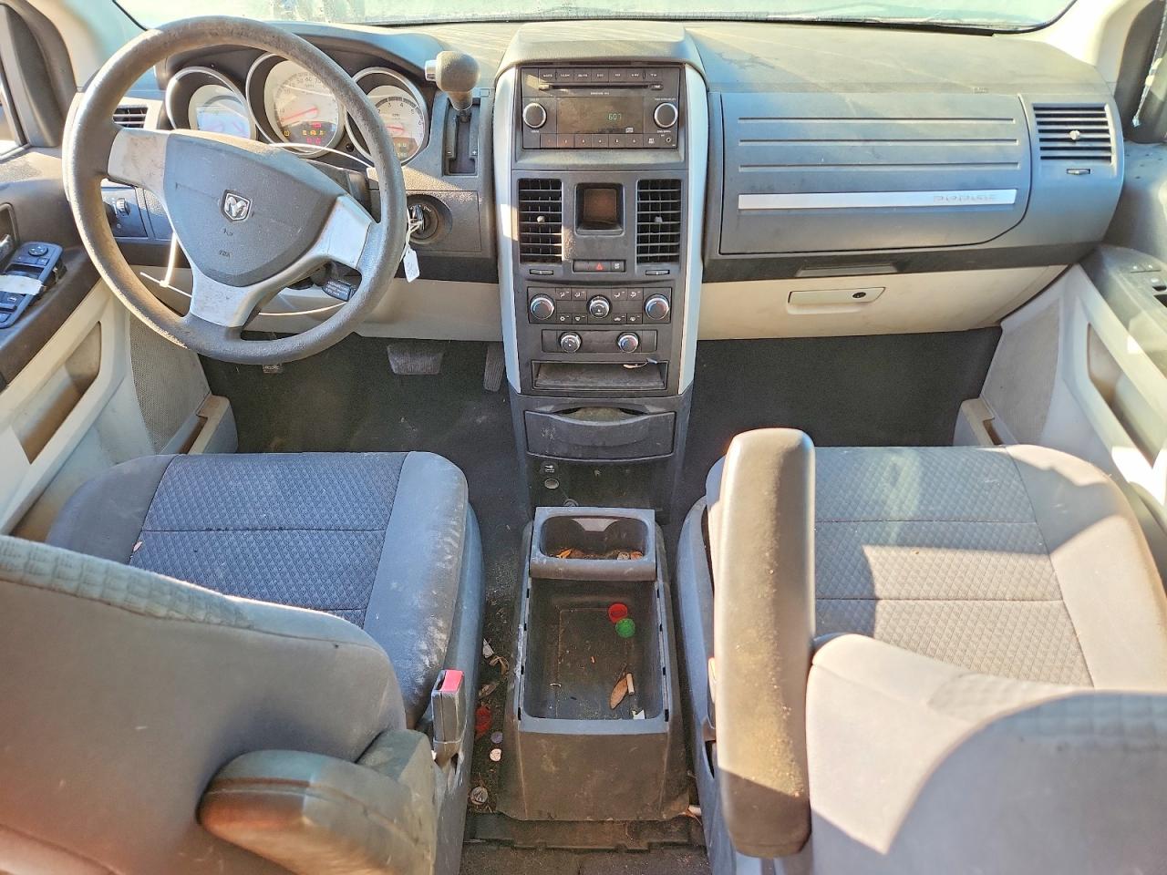 2010 Dodge Grand Caravan Se Silver vin: 2D4RN4DE0AR147063