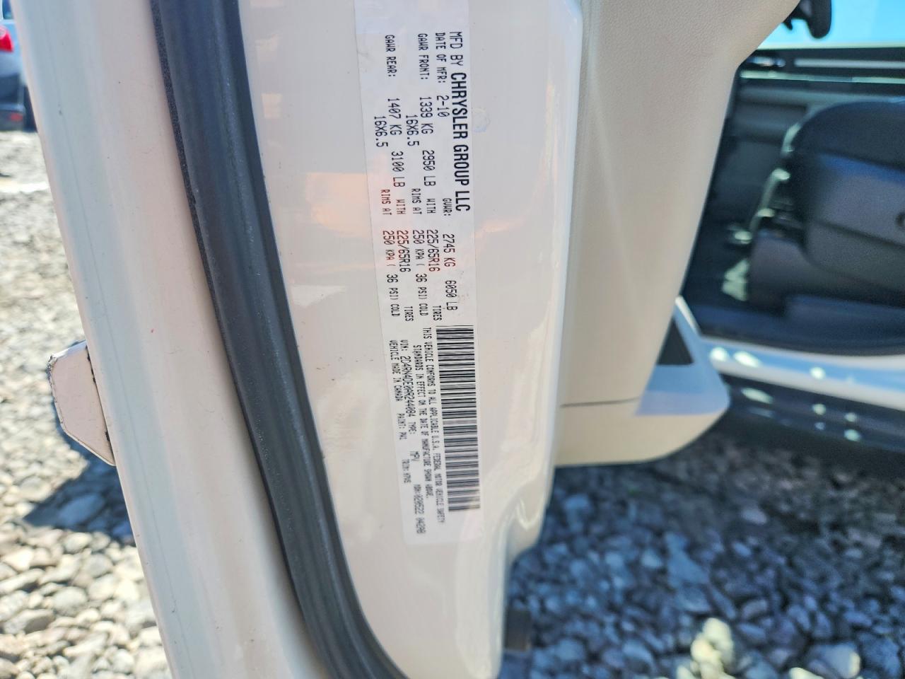 2010 Dodge Grand Caravan Se White vin: 2D4RN4DE0AR244084