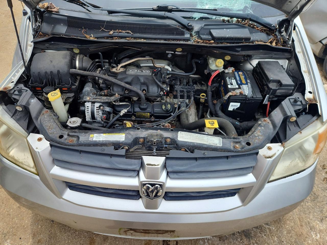 2010 Dodge Grand Caravan Se Silver vin: 2D4RN4DE0AR341608