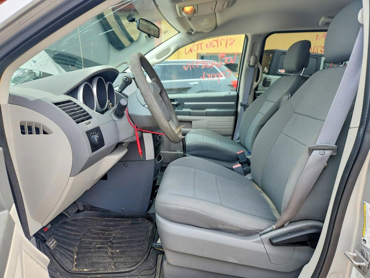 2010 Dodge Grand Caravan Se Silver vin: 2D4RN4DE0AR341608