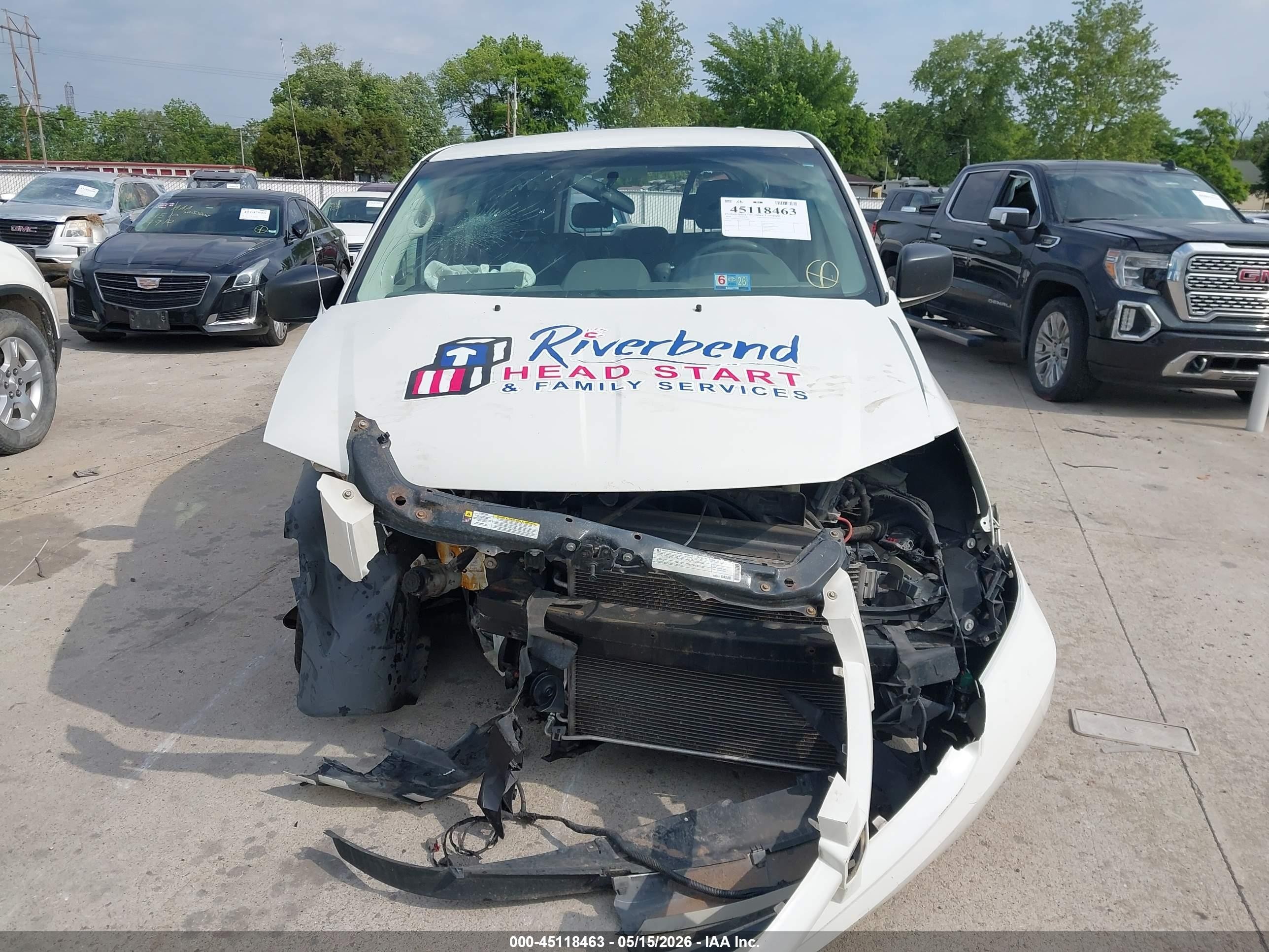 2010 Dodge Grand Caravan Se White vin: 2D4RN4DE1AR160680
