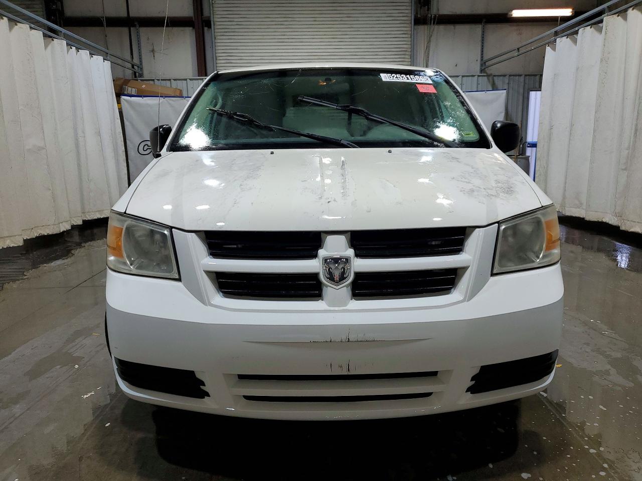 2010 Dodge Grand Caravan Se White vin: 2D4RN4DE1AR216472