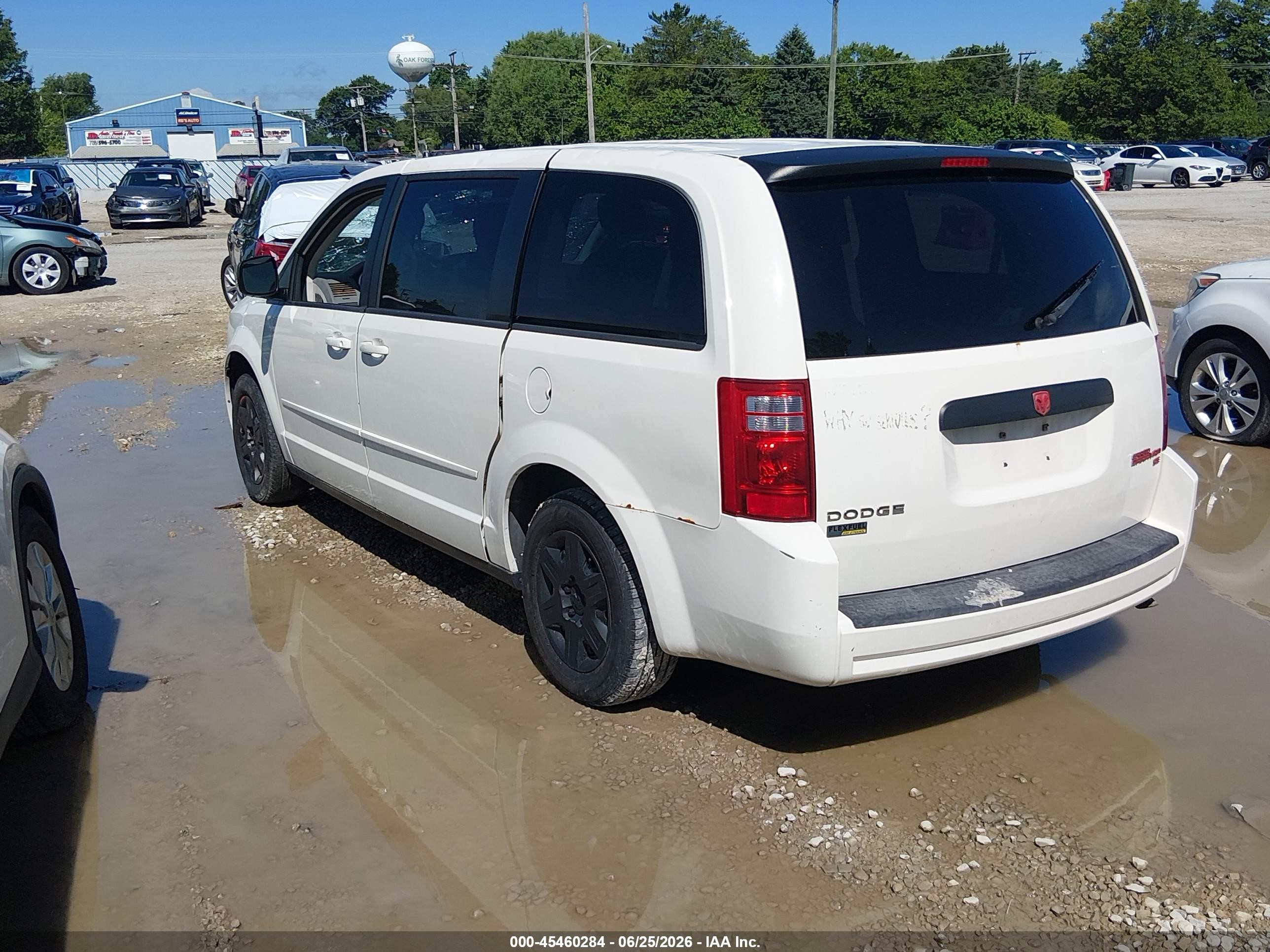 2010 Dodge Grand Caravan Se White vin: 2D4RN4DE1AR224281