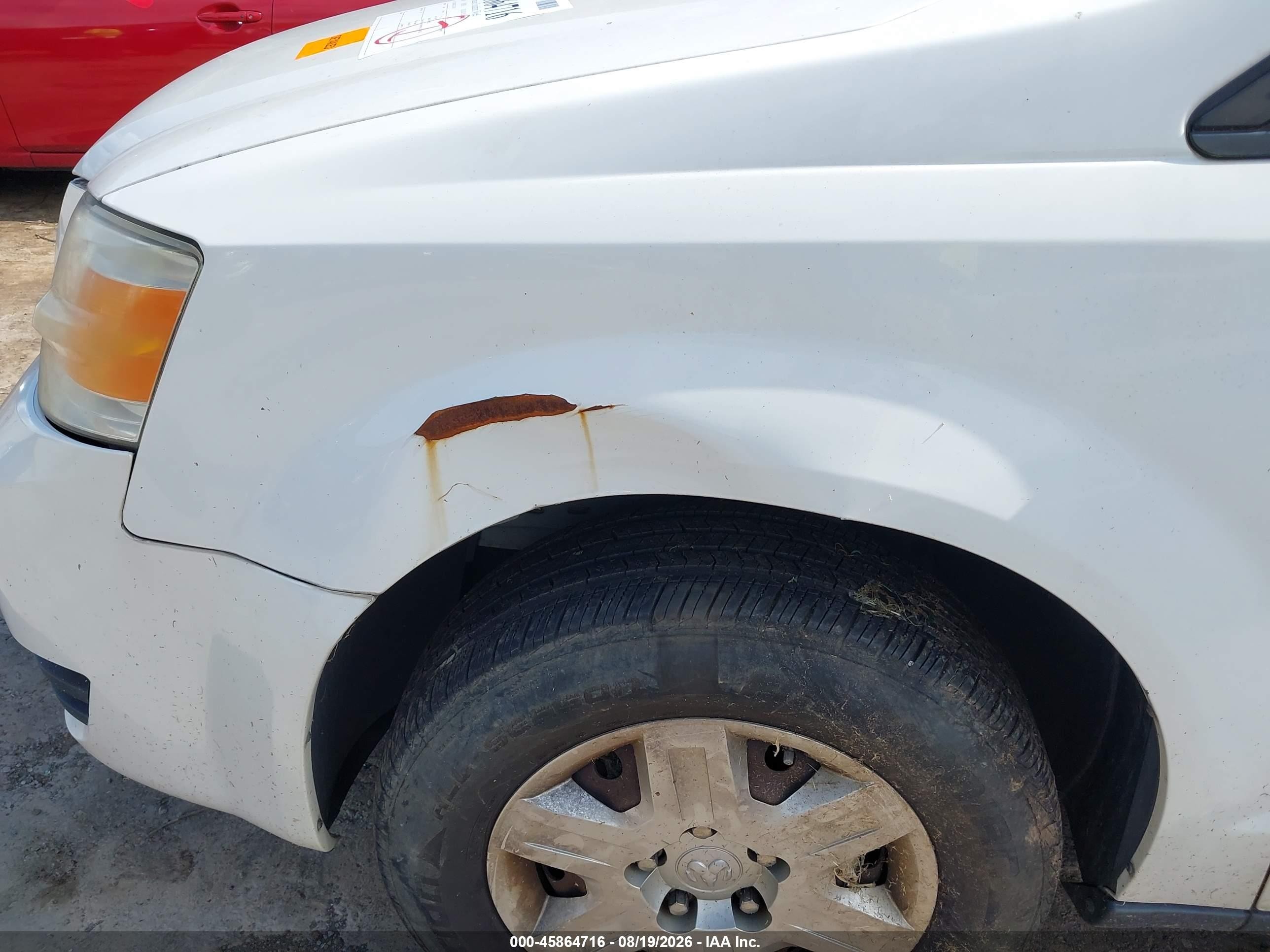 2010 Dodge Grand Caravan Se White vin: 2D4RN4DE1AR303918