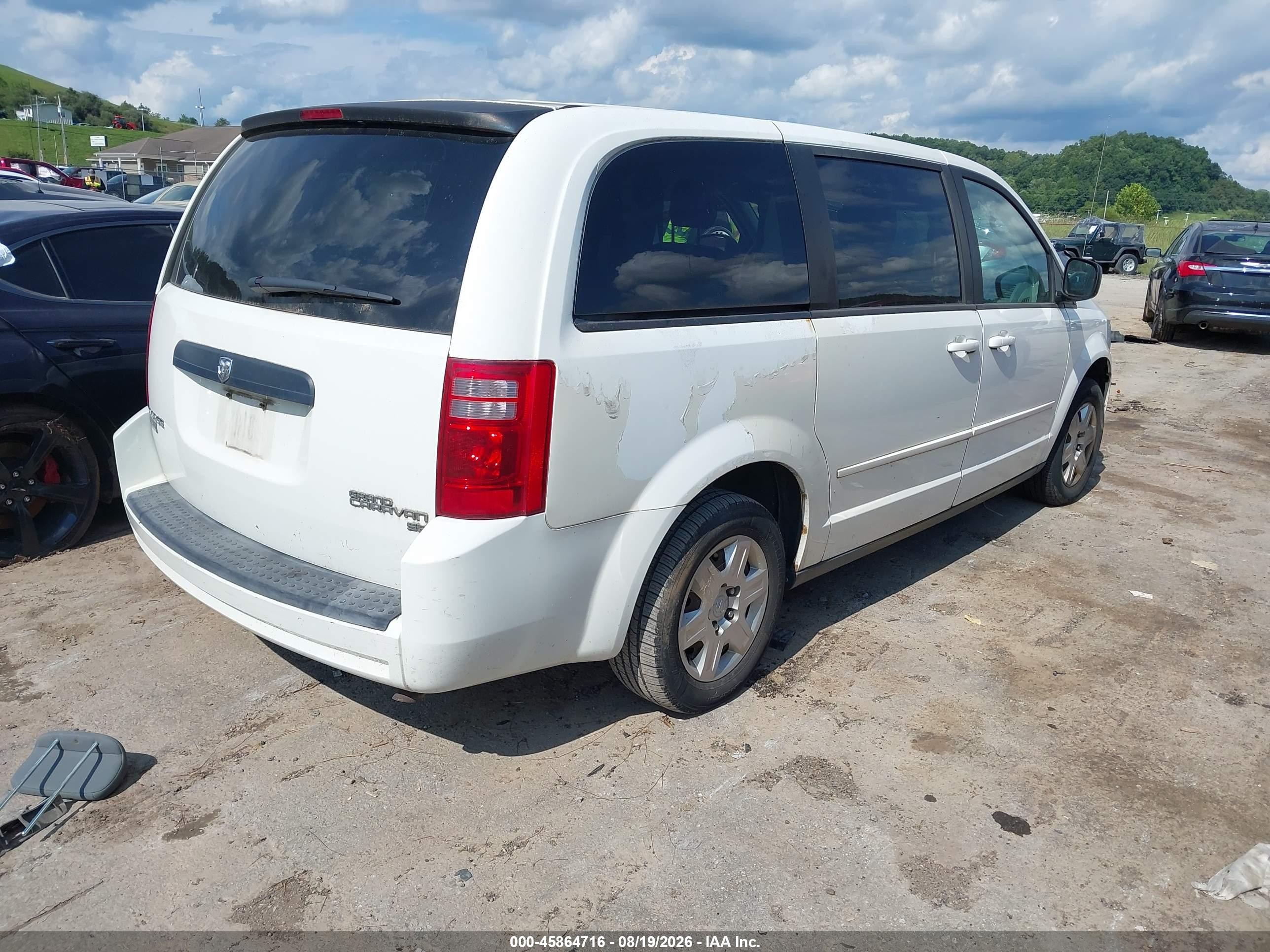 2010 Dodge Grand Caravan Se White vin: 2D4RN4DE1AR303918