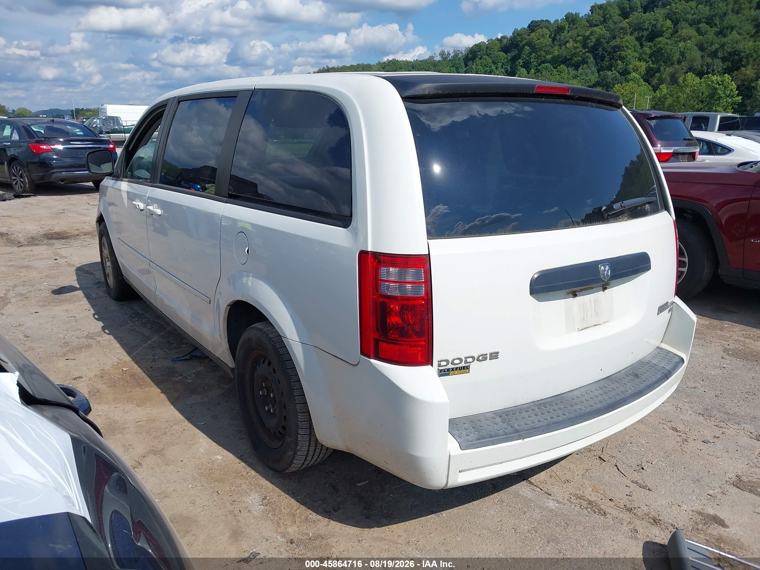 2010 Dodge Grand Caravan Se White vin: 2D4RN4DE1AR303918