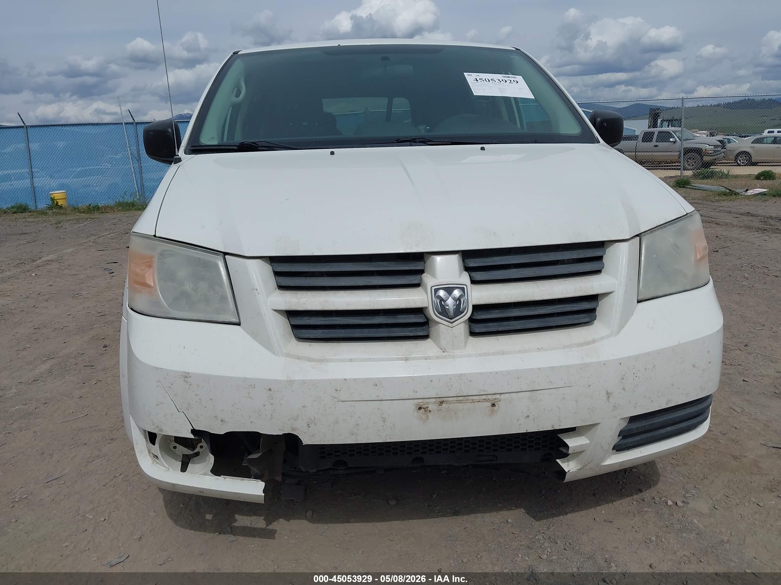 2010 Dodge Grand Caravan Se White vin: 2D4RN4DE1AR341035