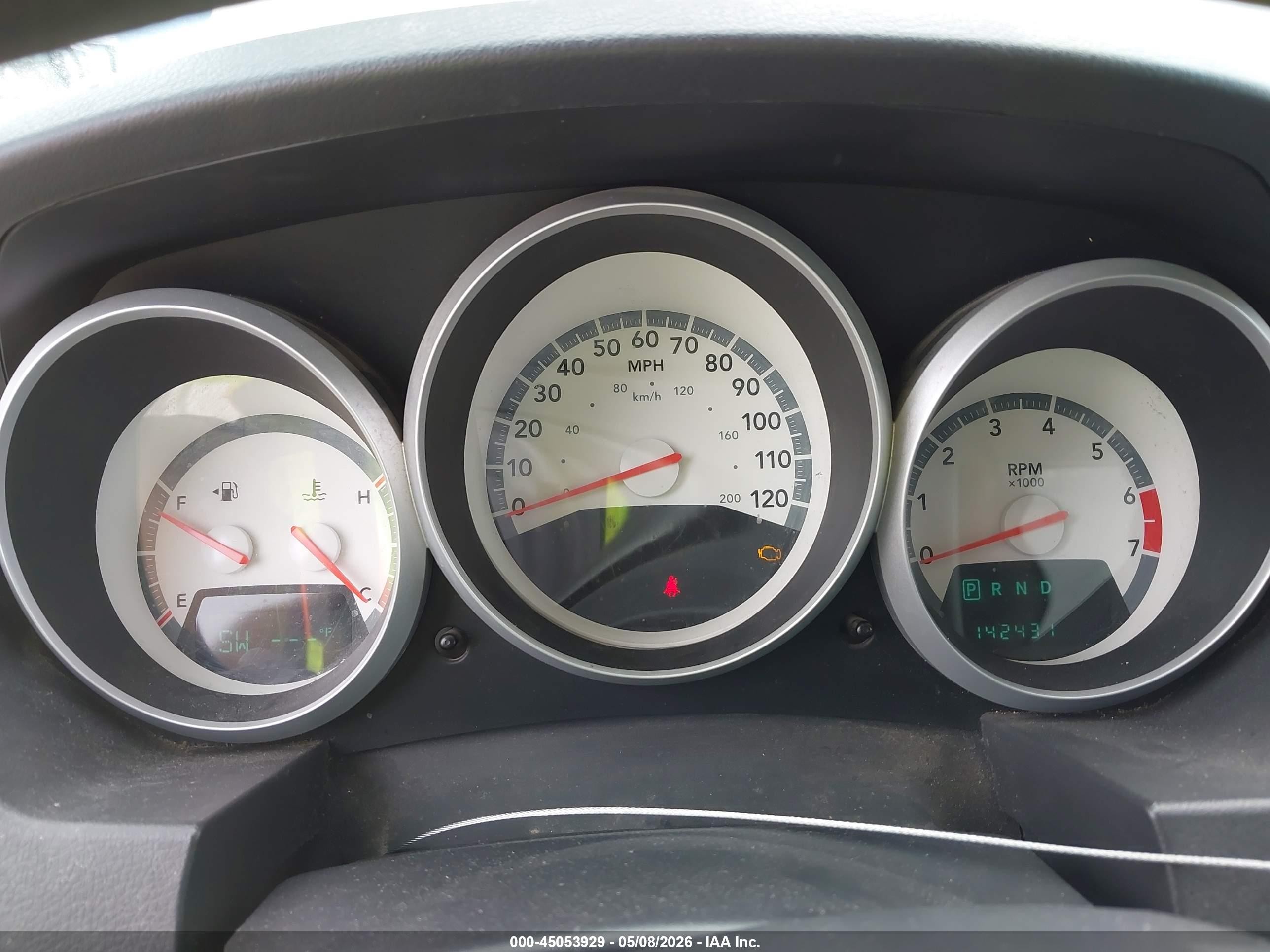 2010 Dodge Grand Caravan Se White vin: 2D4RN4DE1AR341035