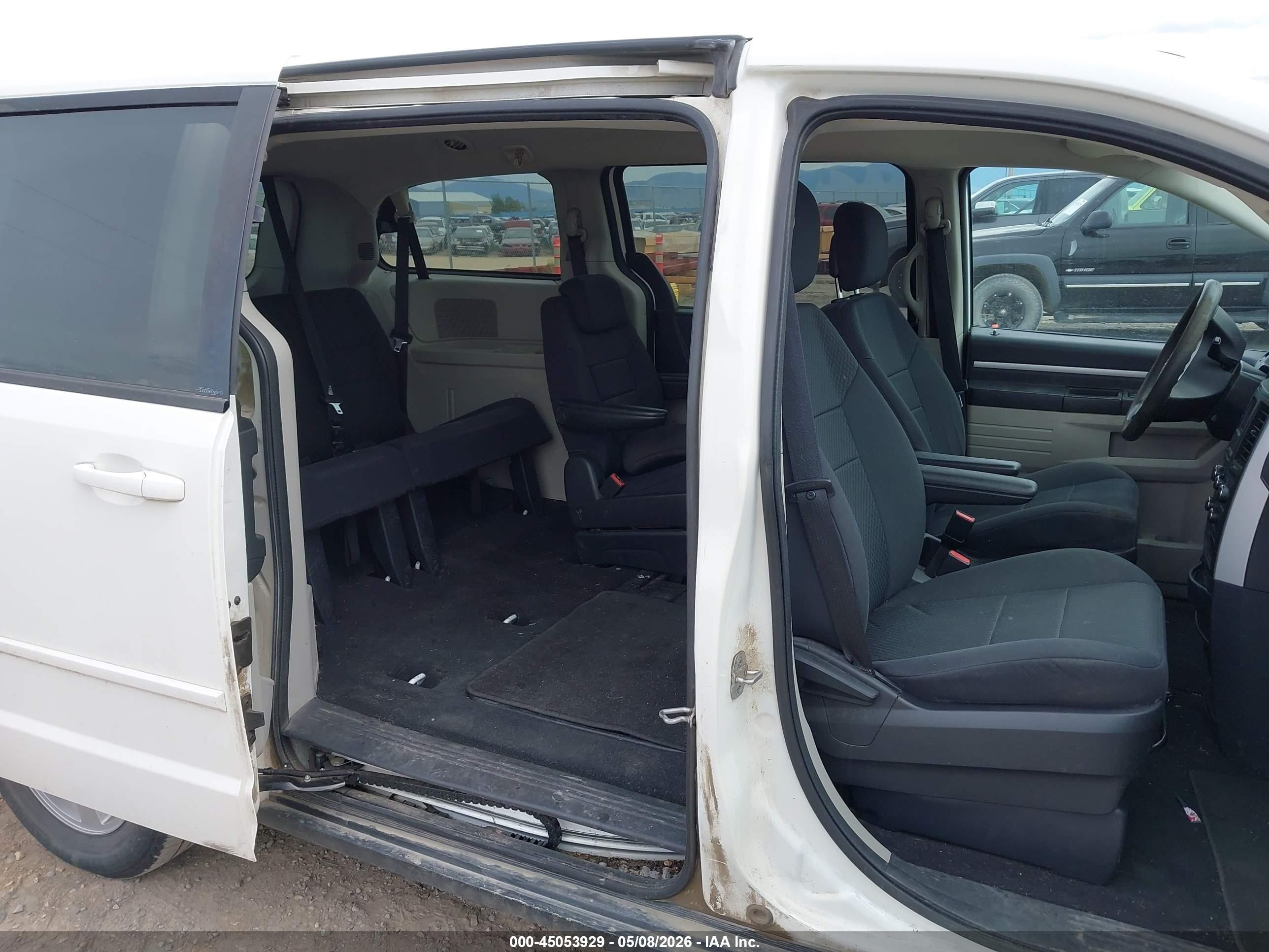 2010 Dodge Grand Caravan Se White vin: 2D4RN4DE1AR341035