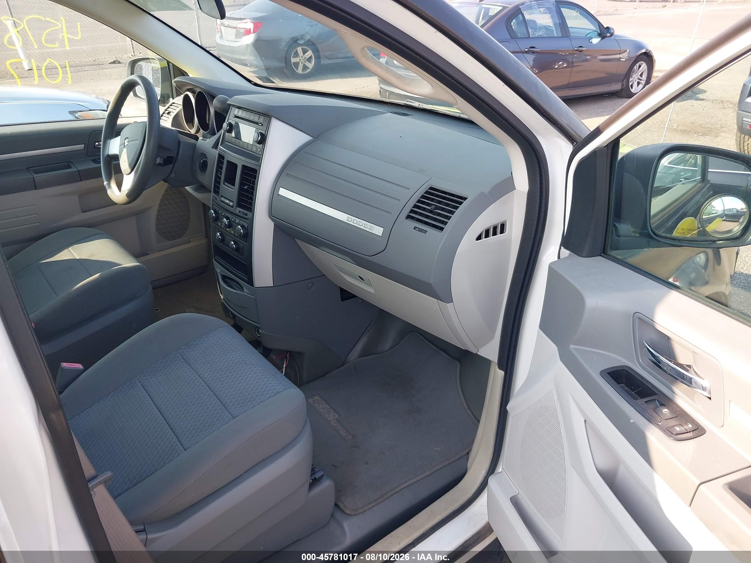2010 Dodge Grand Caravan Se Black vin: 2D4RN4DE1AR396679