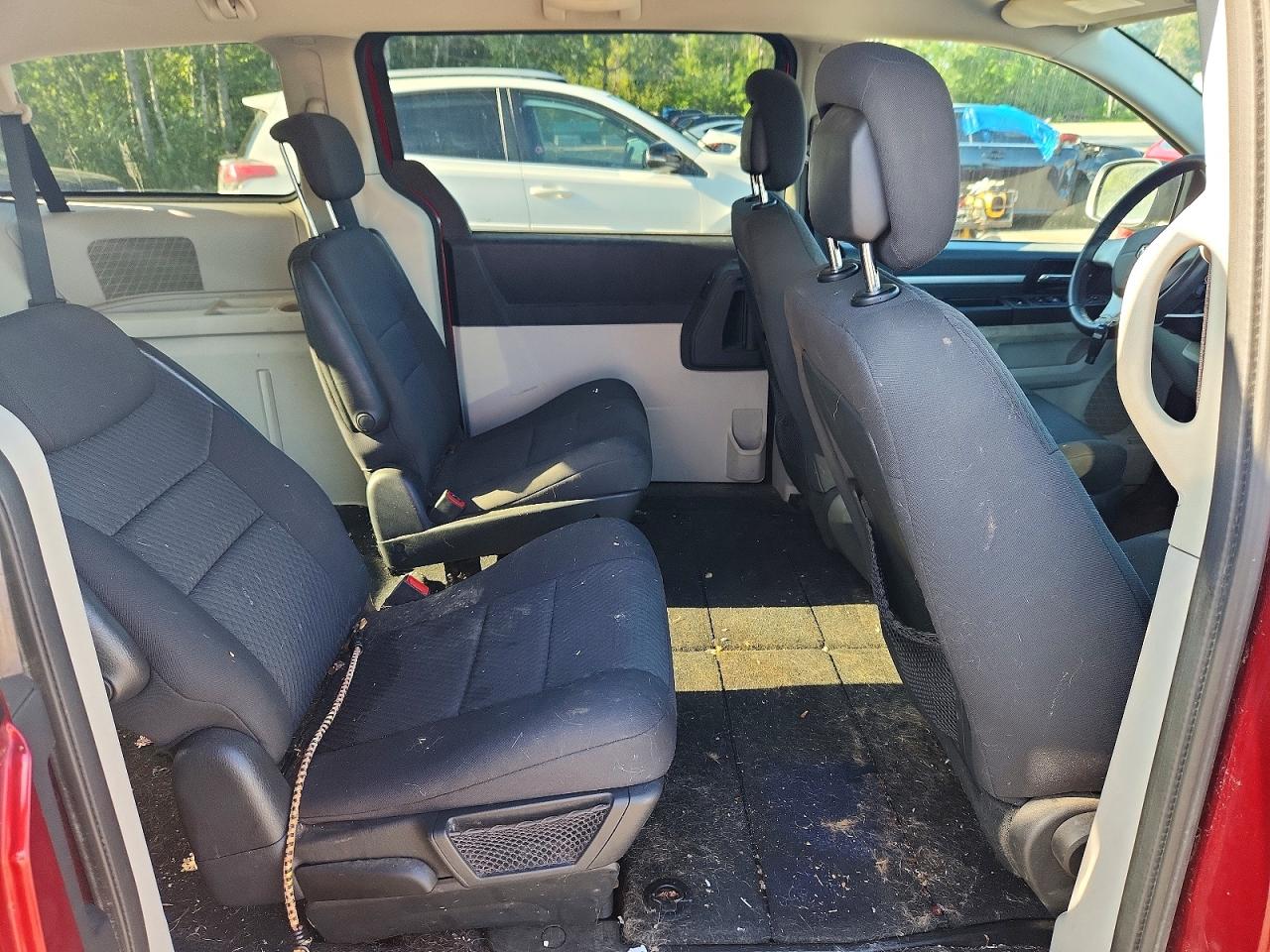 2010 Dodge Grand Caravan Se Красный vin: 2D4RN4DE1AR471767