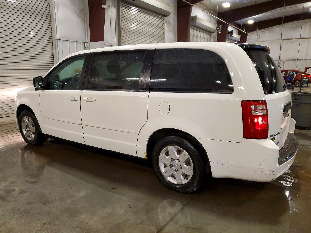 2010 Dodge Grand Caravan Se White vin: 2D4RN4DE2AR102268
