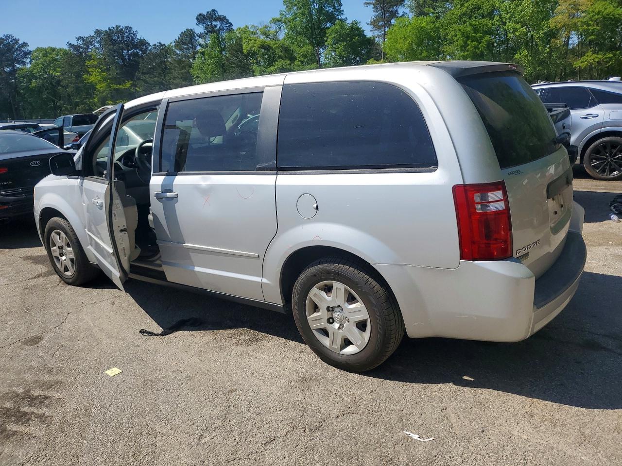 2010 Dodge Grand Caravan Se Silver vin: 2D4RN4DE2AR111374