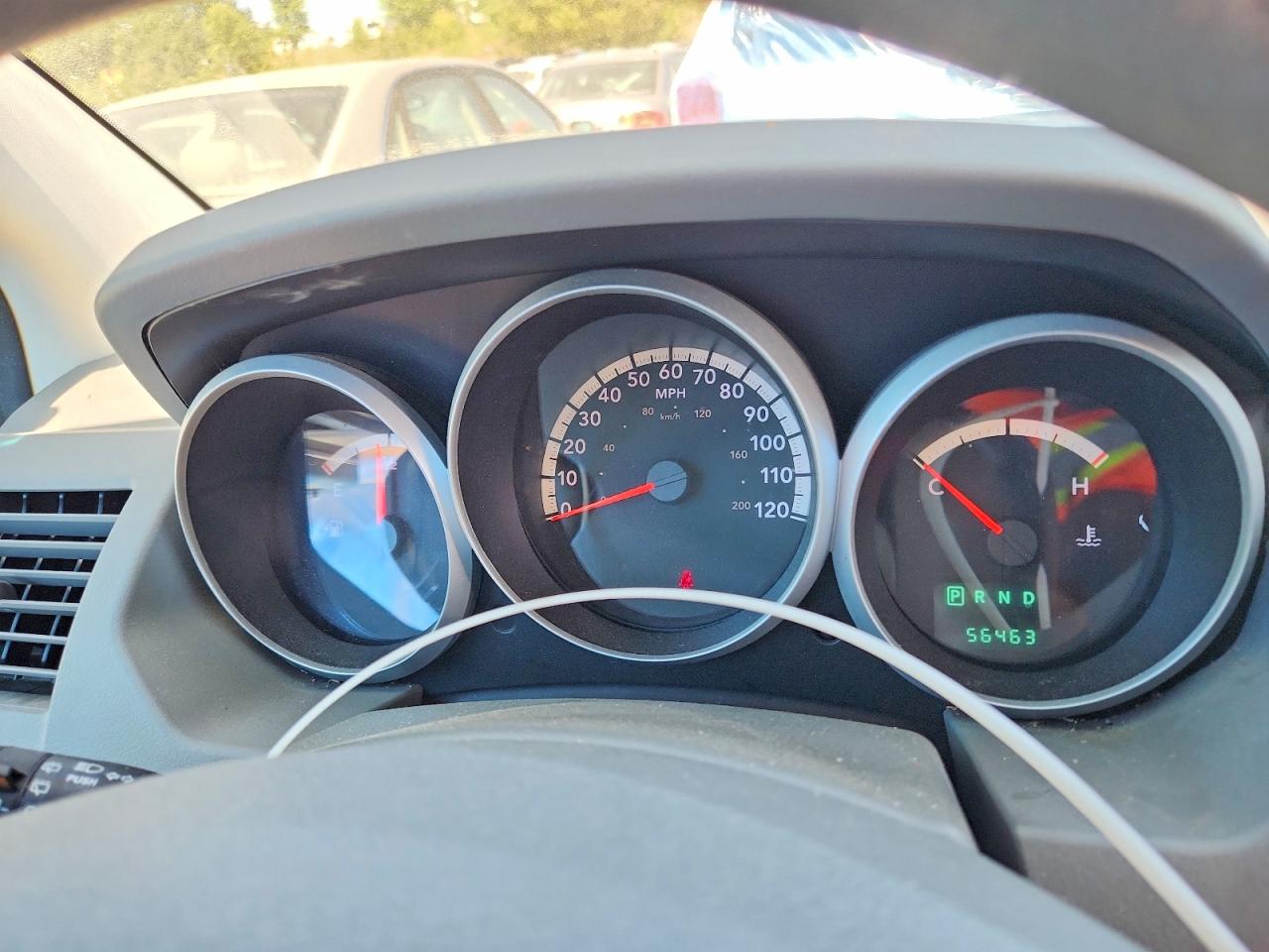 2010 Dodge Grand Caravan Se Silver vin: 2D4RN4DE2AR111374