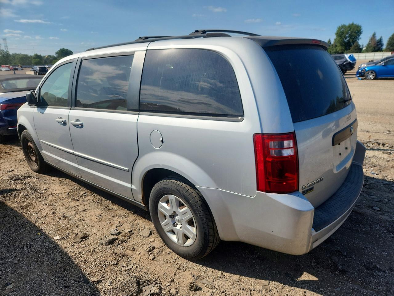 2010 Dodge Grand Caravan Se Silver vin: 2D4RN4DE2AR161319