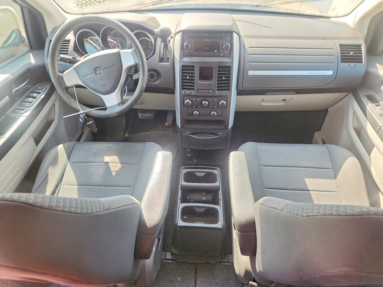 2010 Dodge Grand Caravan Se Silver vin: 2D4RN4DE2AR161319