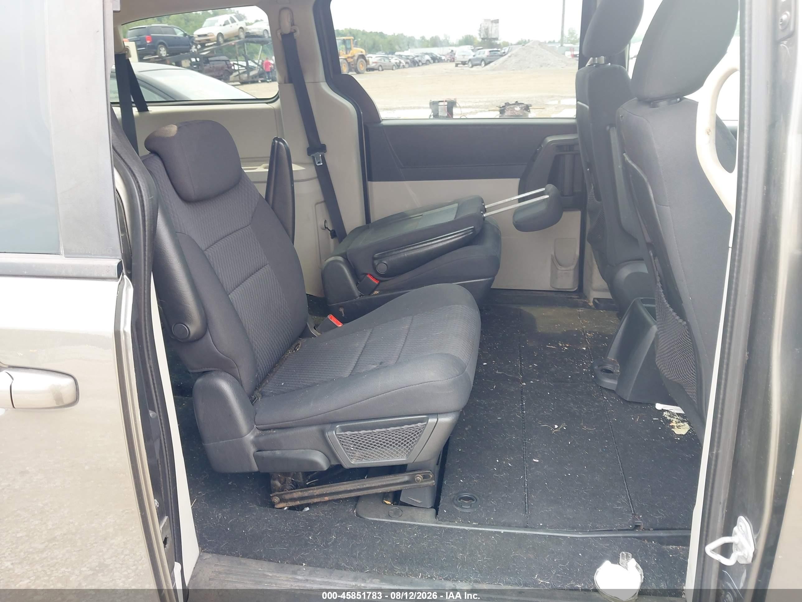 2010 Dodge Grand Caravan Se Gray vin: 2D4RN4DE2AR204721