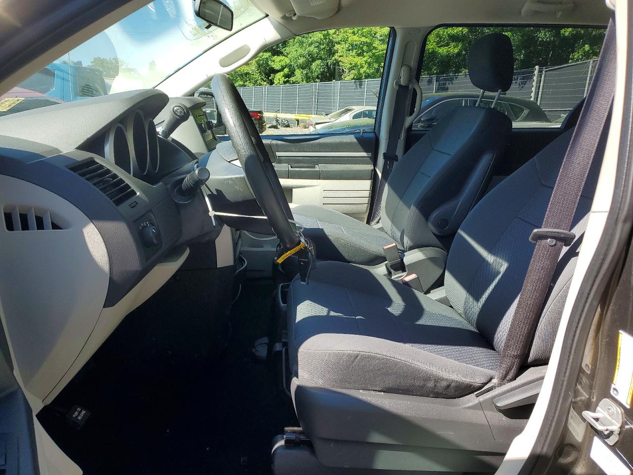 2010 Dodge Grand Caravan Se Gray vin: 2D4RN4DE2AR216593
