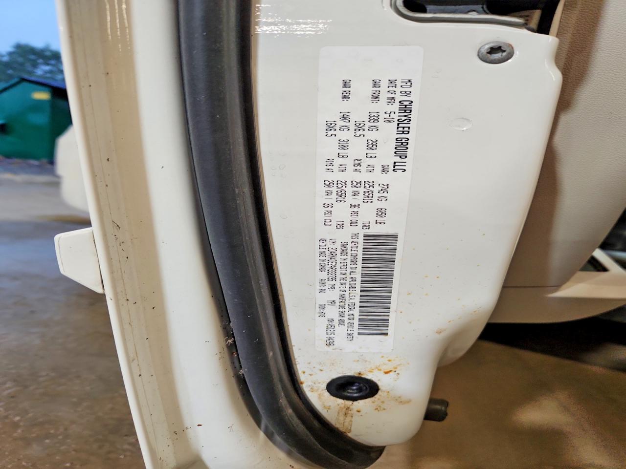 2010 Dodge Grand Caravan Se White vin: 2D4RN4DE2AR332795