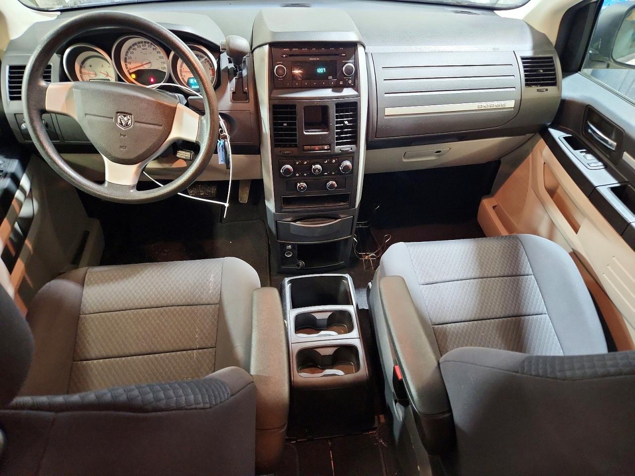 2010 Dodge Grand Caravan Se White vin: 2D4RN4DE2AR332795