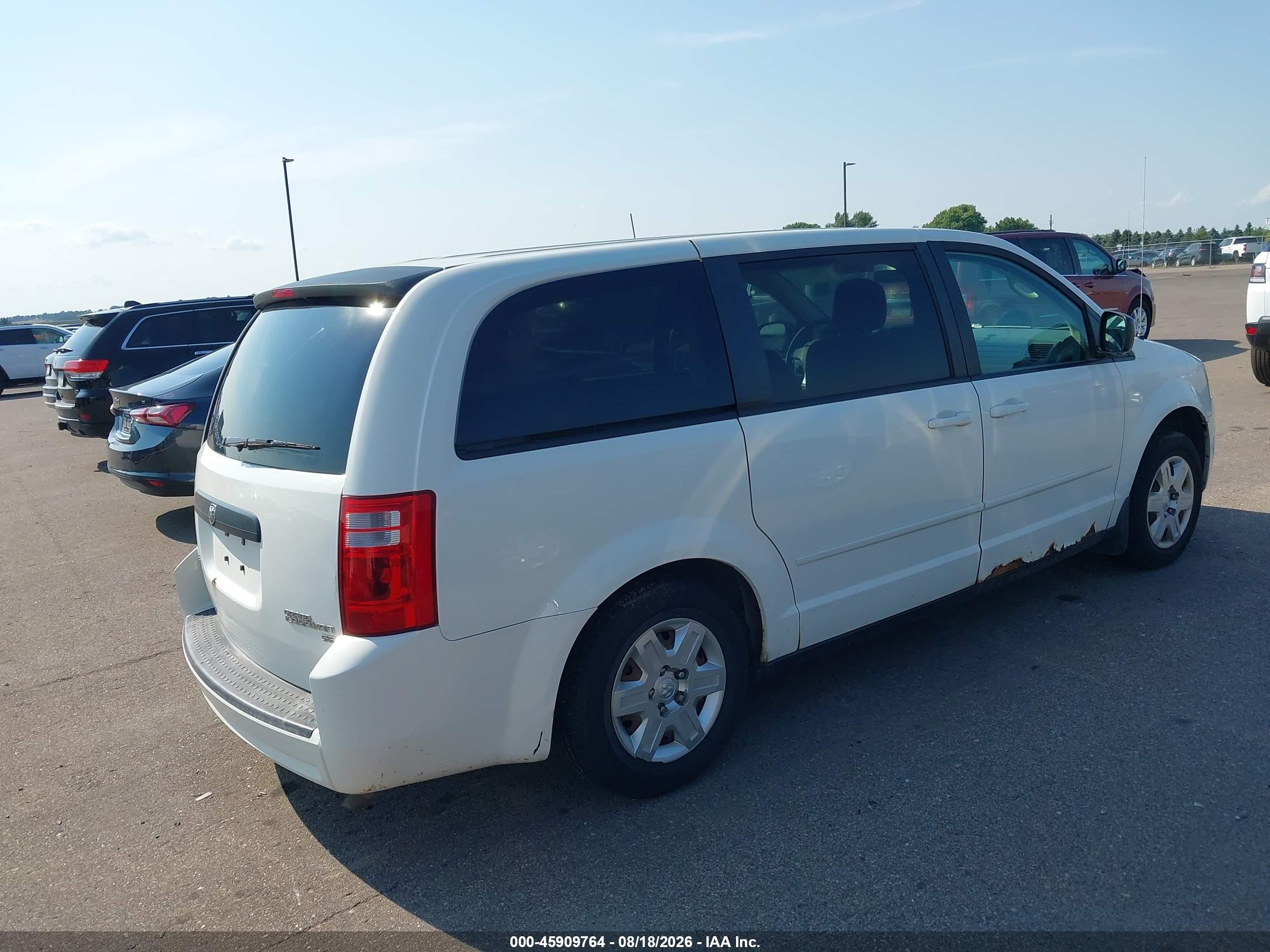 2010 Dodge Grand Caravan Se White vin: 2D4RN4DE2AR487105