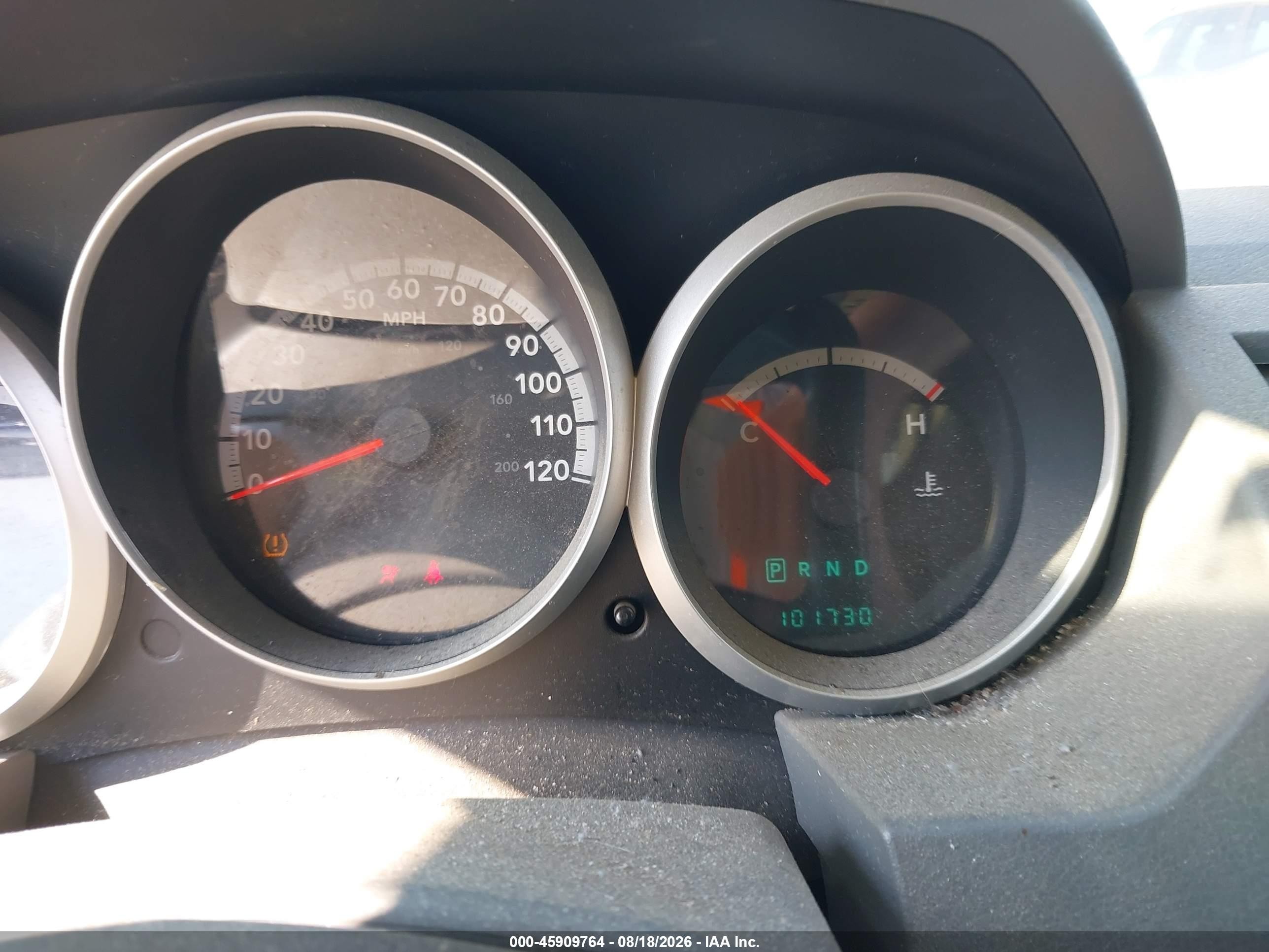 2010 Dodge Grand Caravan Se White vin: 2D4RN4DE2AR487105