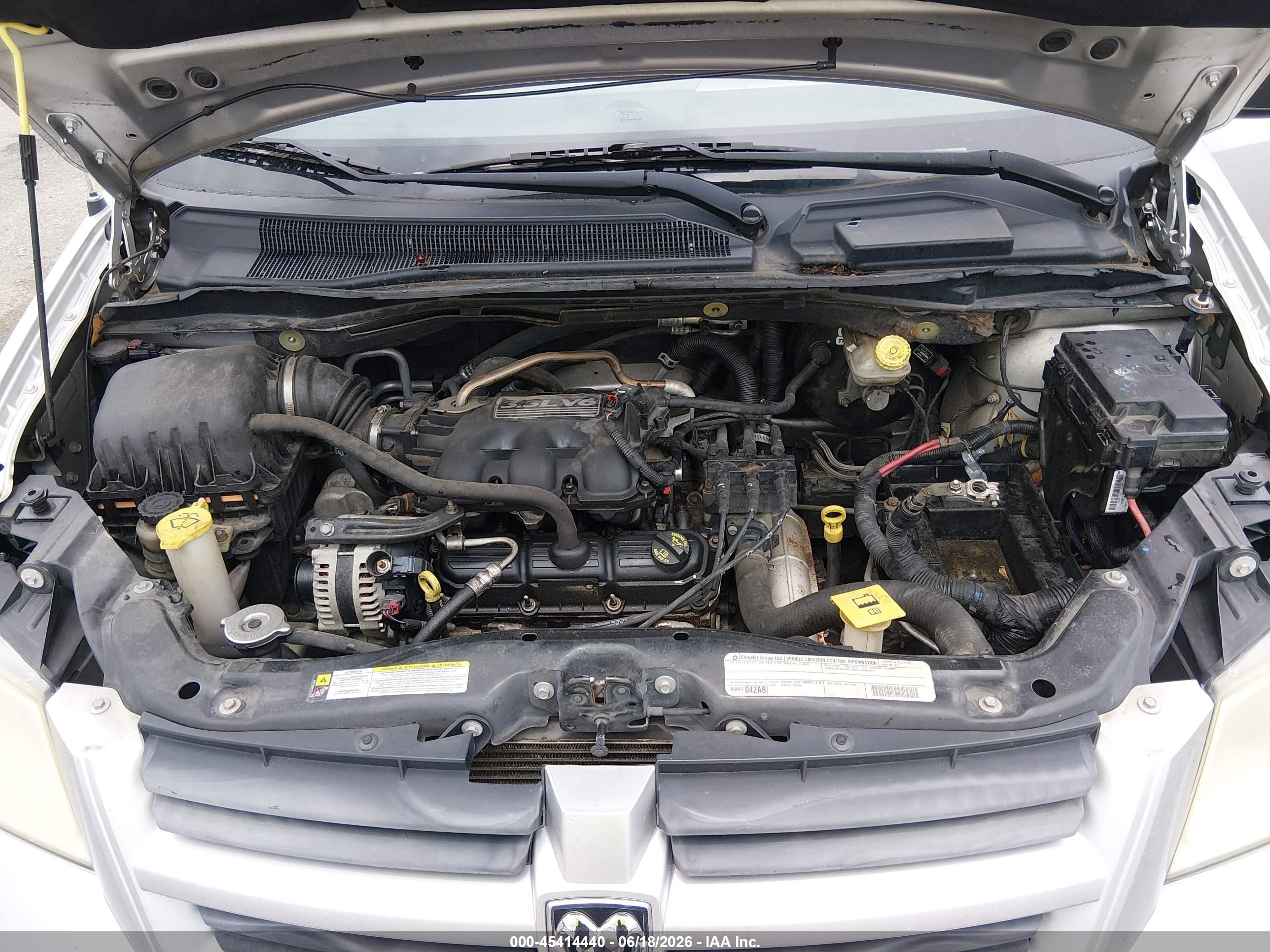 2010 Dodge Grand Caravan Se Silver vin: 2D4RN4DE2AR497584