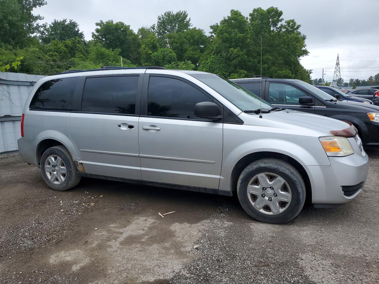 2010 Dodge Grand Caravan Se Silver vin: 2D4RN4DE3AR111092