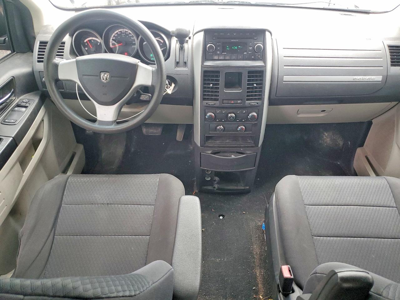 2010 Dodge Grand Caravan Se Silver vin: 2D4RN4DE3AR111092