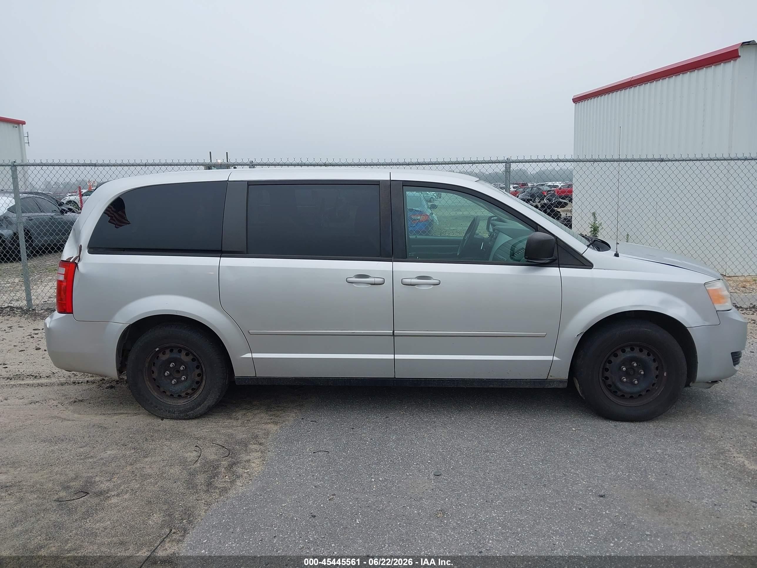 2010 Dodge Grand Caravan Se Серебряный vin: 2D4RN4DE3AR111335