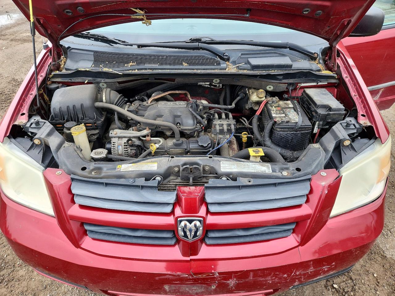 2010 Dodge Grand Caravan Se Red vin: 2D4RN4DE3AR371329