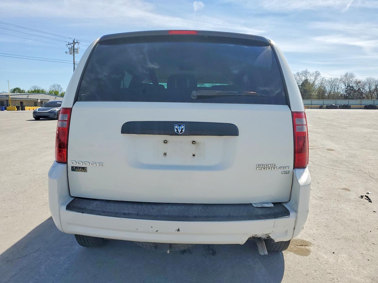 2010 Dodge Grand Caravan Se Белый vin: 2D4RN4DE4AR155280