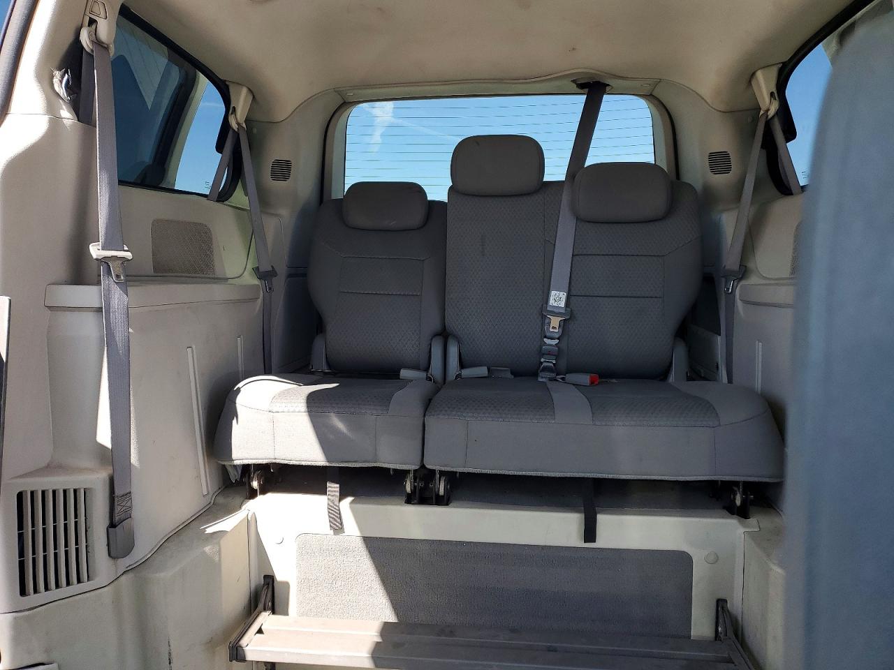 2010 Dodge Grand Caravan Se Белый vin: 2D4RN4DE4AR155280
