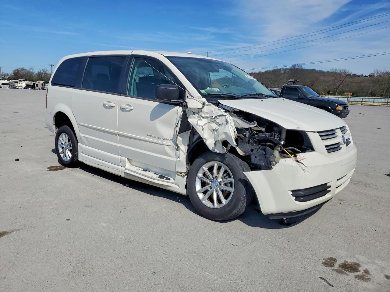 2010 Dodge Grand Caravan Se Белый vin: 2D4RN4DE4AR155280