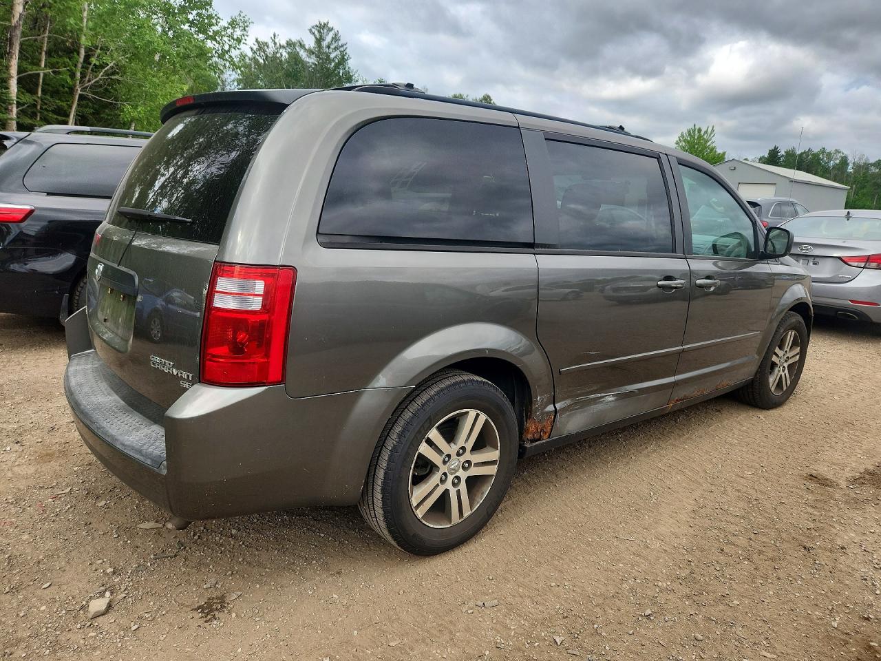 2010 Dodge Grand Caravan Se Gray vin: 2D4RN4DE4AR195987