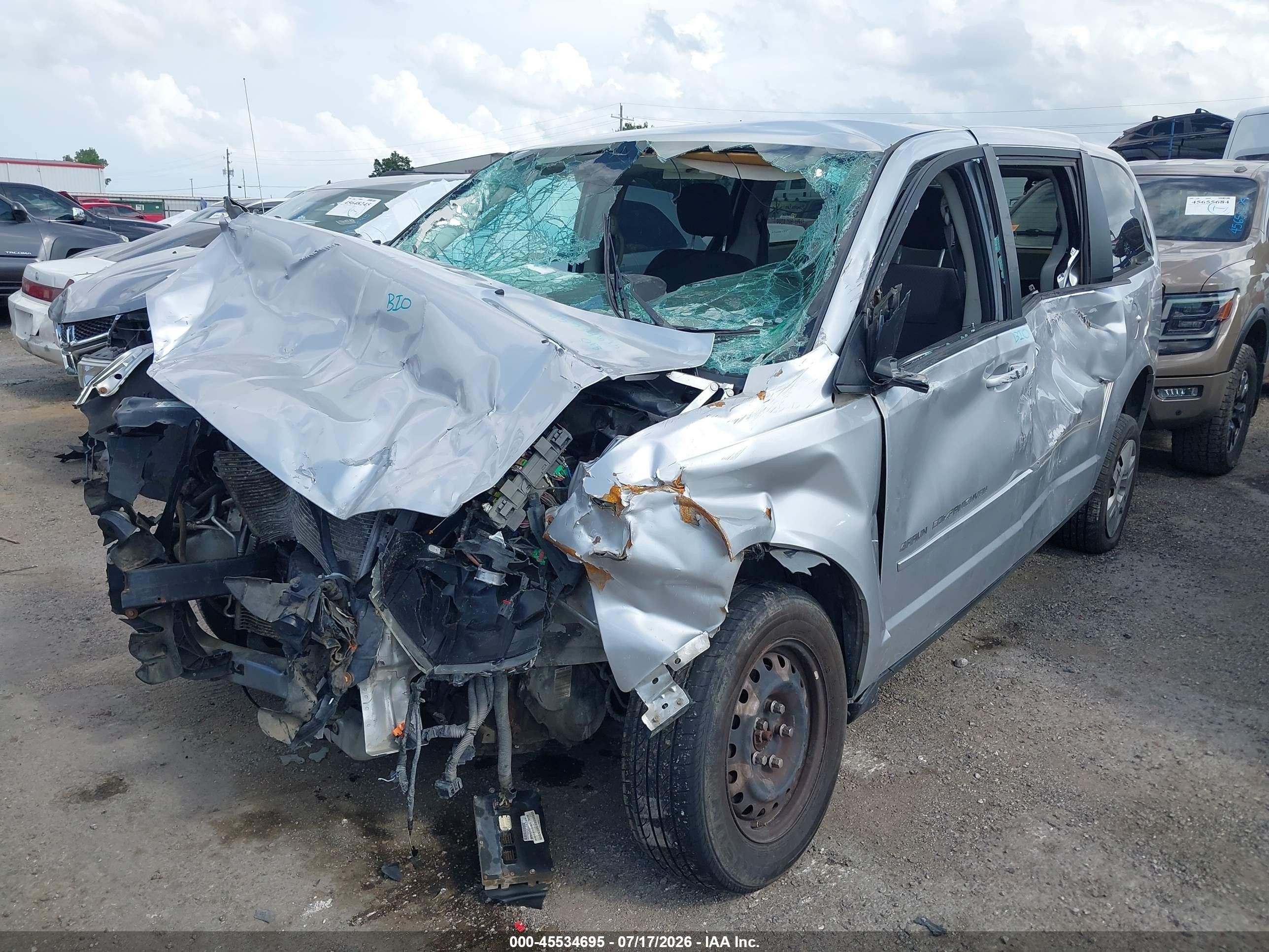 2010 Dodge Grand Caravan Se Silver vin: 2D4RN4DE4AR211539