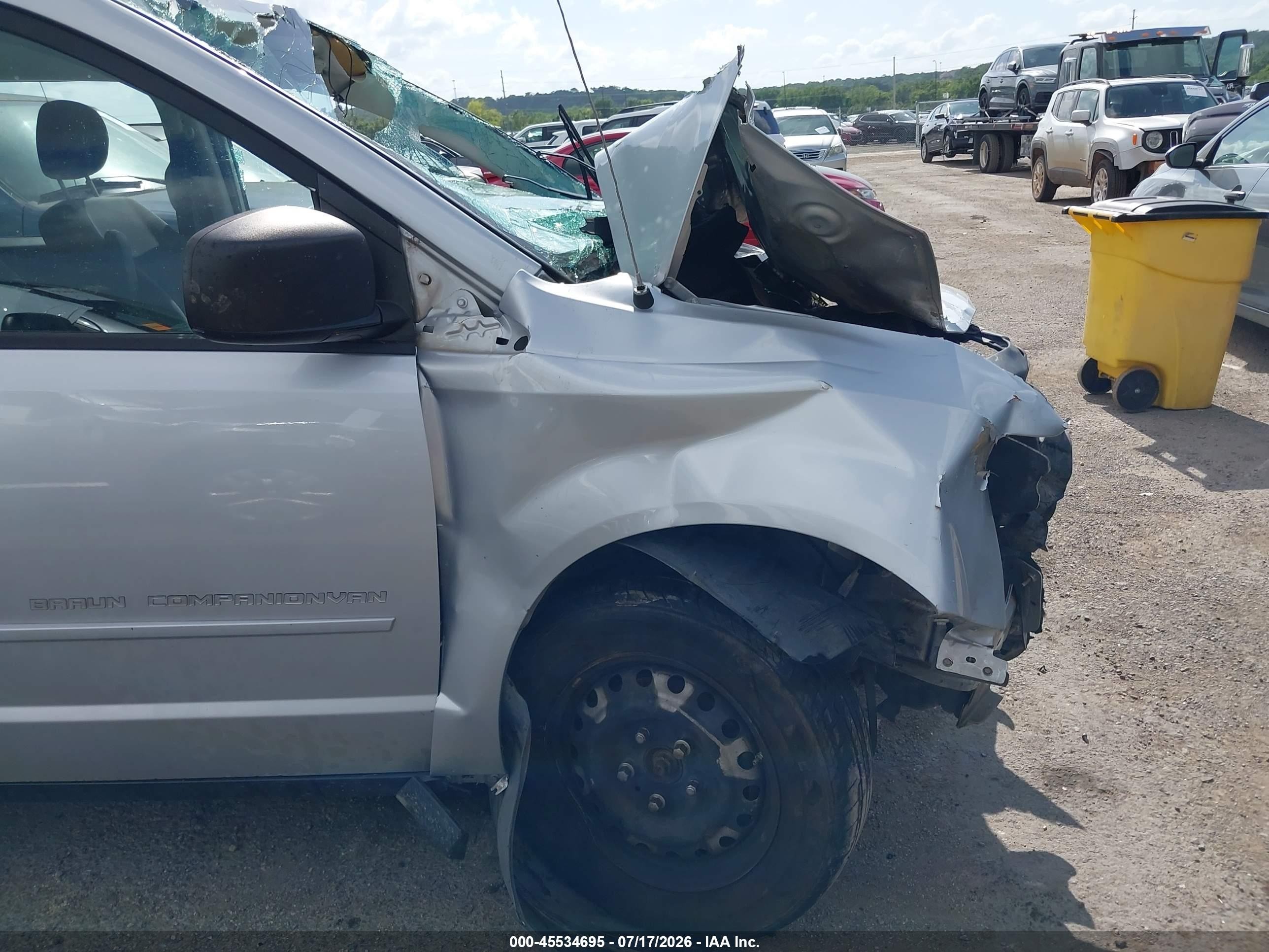 2010 Dodge Grand Caravan Se Silver vin: 2D4RN4DE4AR211539
