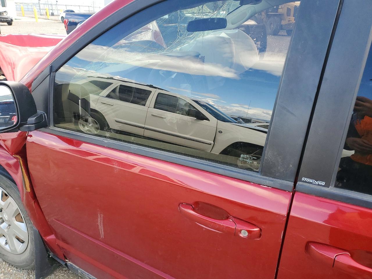 2010 Dodge Grand Caravan Se Red vin: 2D4RN4DE4AR223576