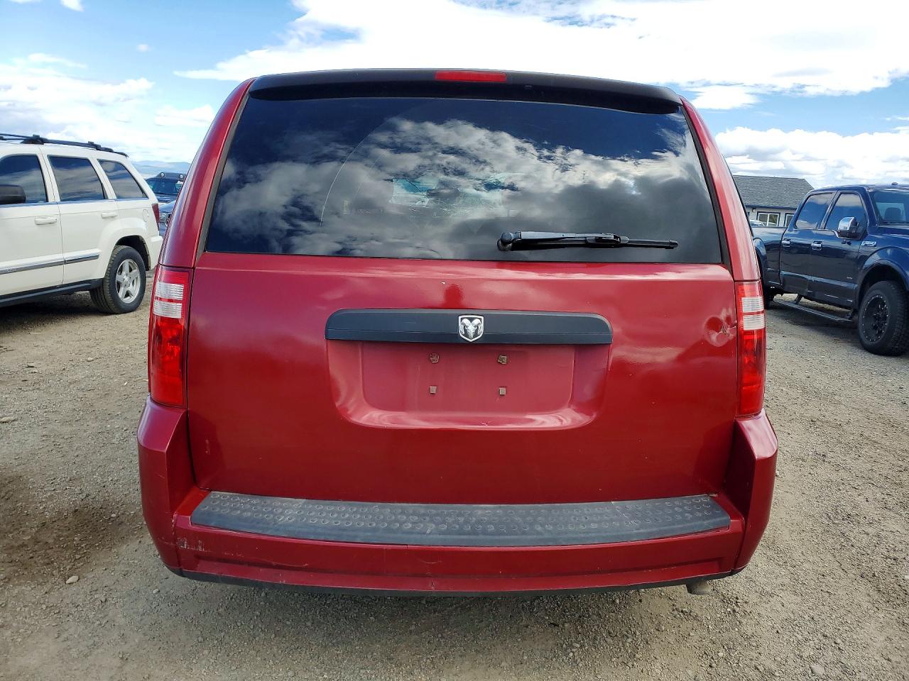 2010 Dodge Grand Caravan Se Red vin: 2D4RN4DE4AR223576