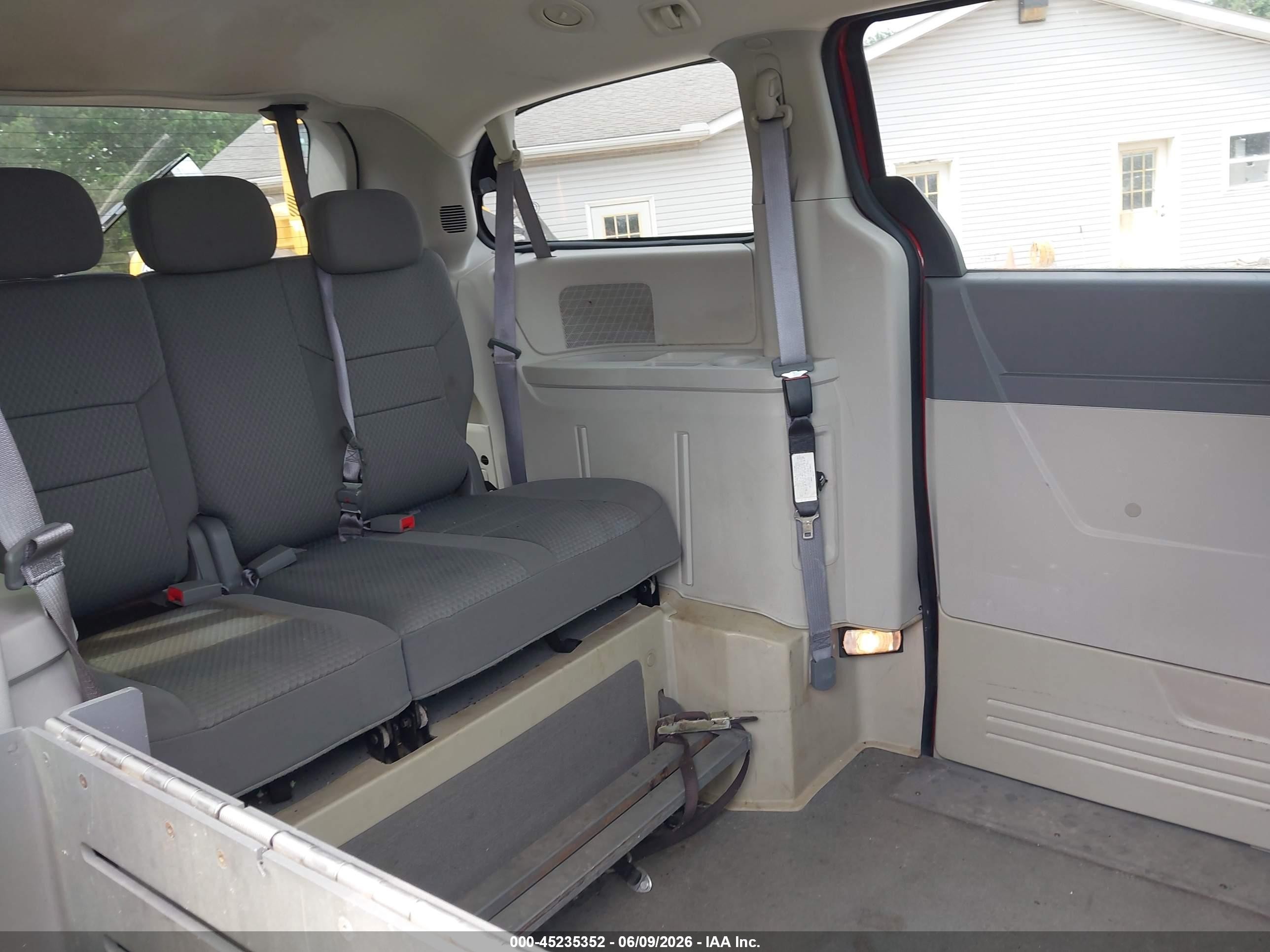 2010 Dodge Grand Caravan Se Red vin: 2D4RN4DE4AR248770