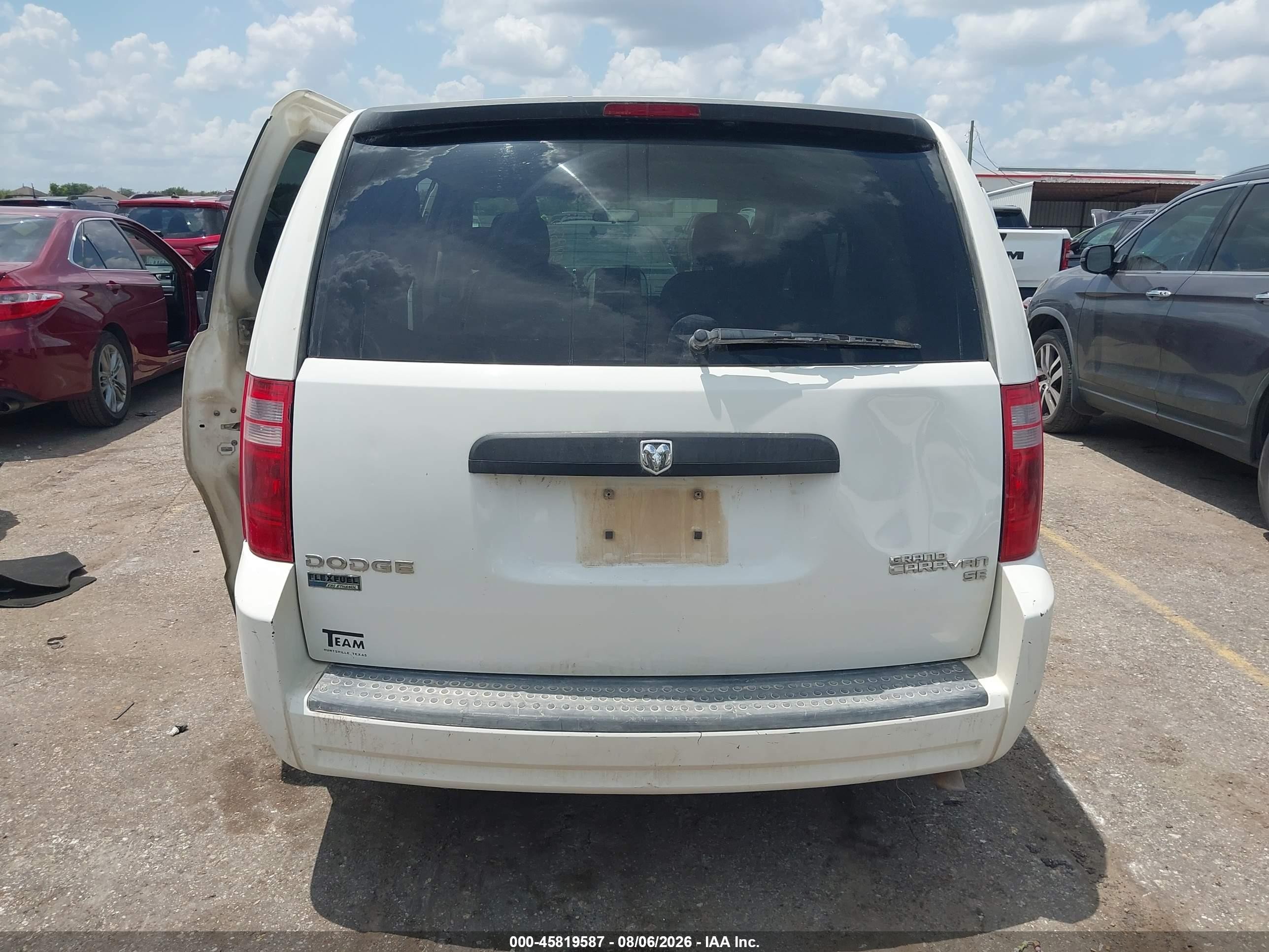 2010 Dodge Grand Caravan Se White vin: 2D4RN4DE4AR269537