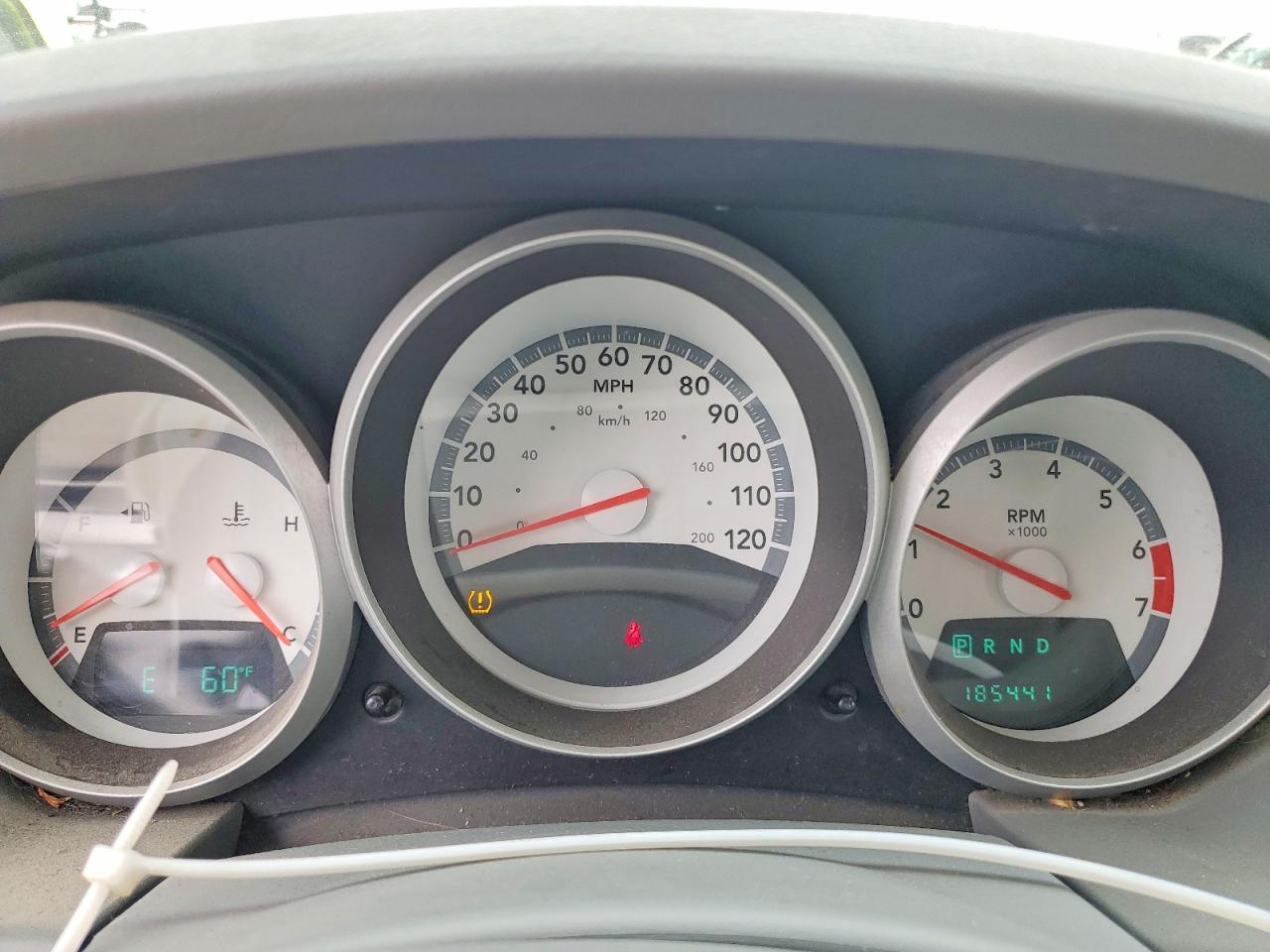 2010 Dodge Grand Caravan Se White vin: 2D4RN4DE4AR303749