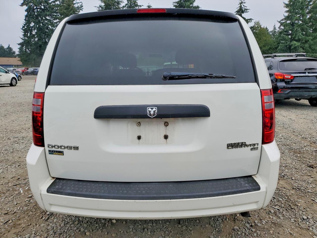 2010 Dodge Grand Caravan Se White vin: 2D4RN4DE4AR335147