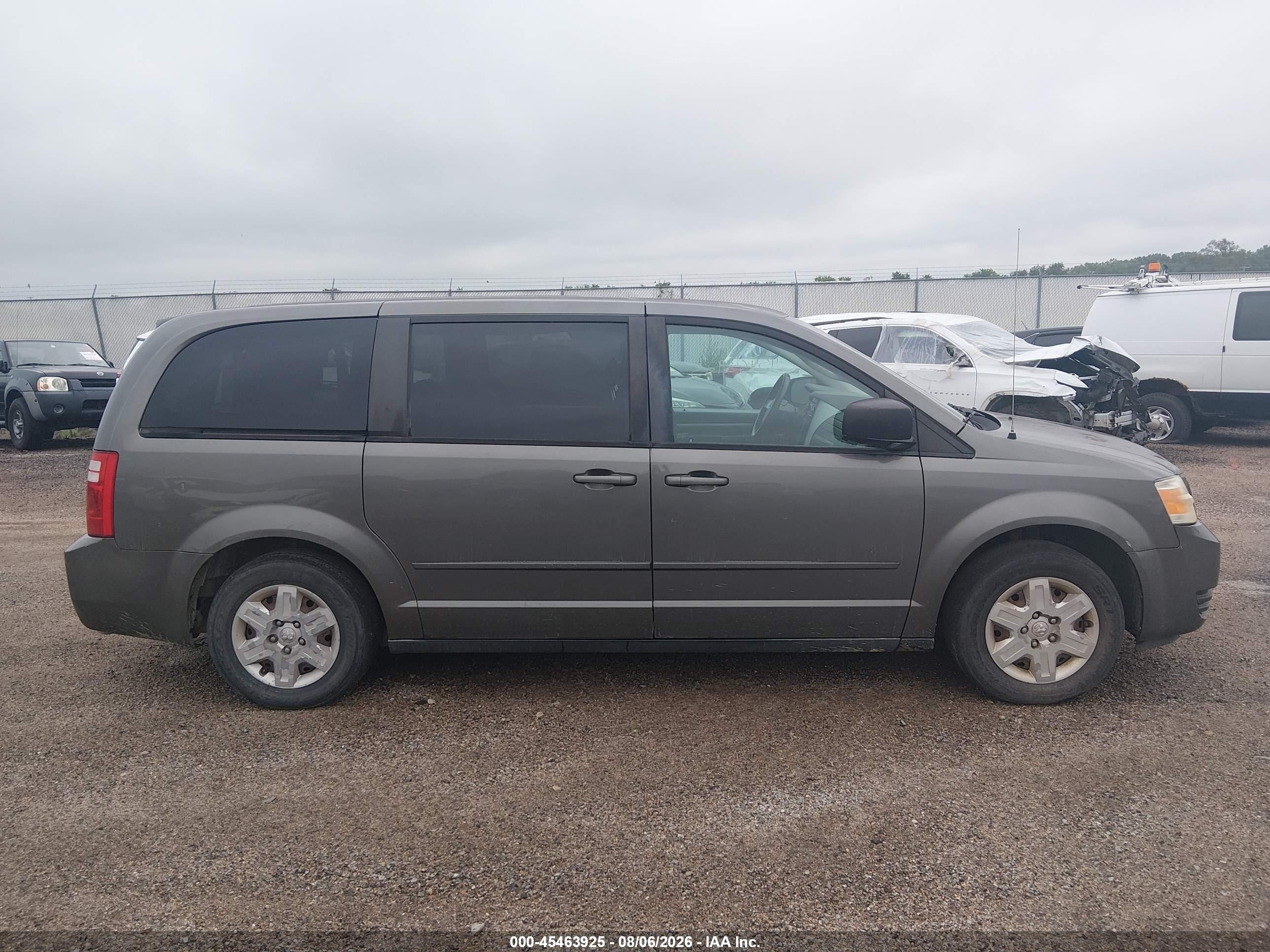 2010 Dodge Grand Caravan Se Gray vin: 2D4RN4DE4AR363062