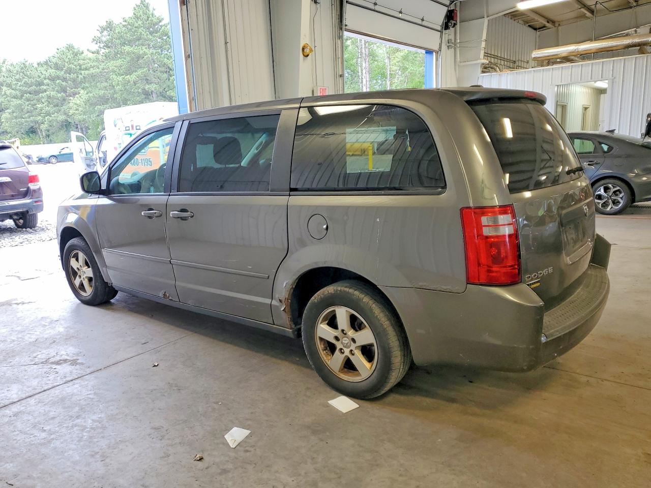 2010 Dodge Grand Caravan Se Gray vin: 2D4RN4DE4AR467695