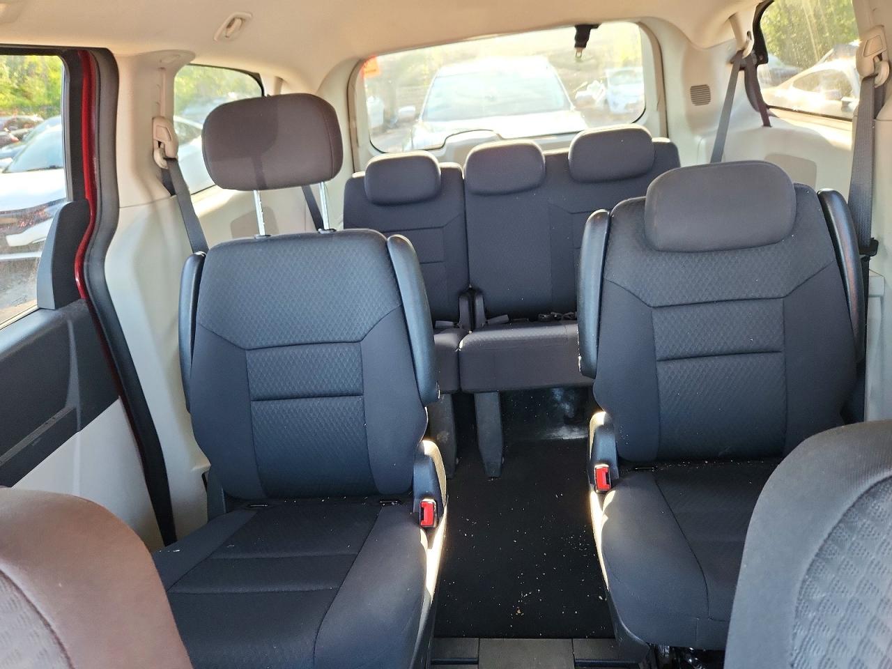 2010 Dodge Grand Caravan Se Red vin: 2D4RN4DE4AR468880