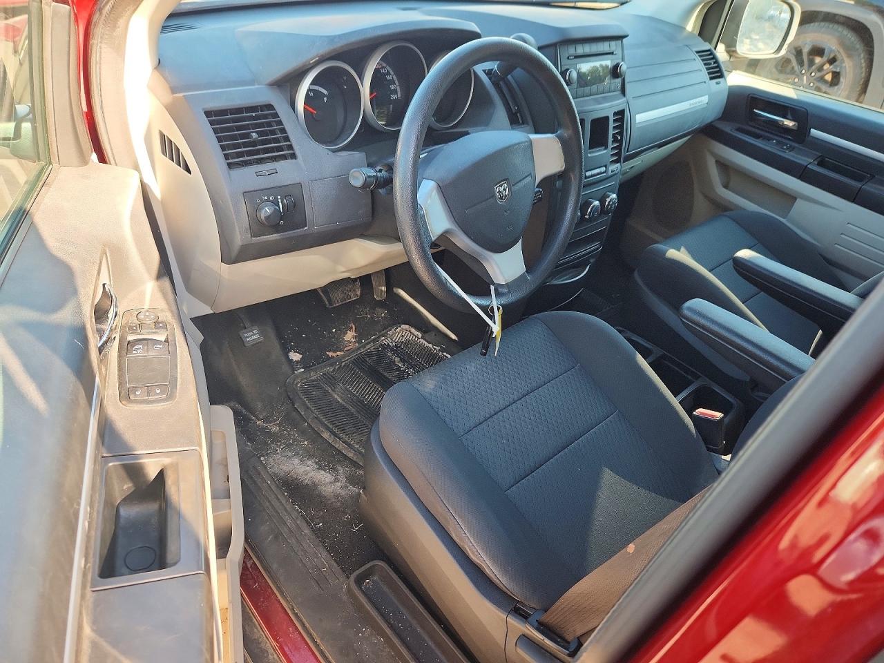 2010 Dodge Grand Caravan Se Red vin: 2D4RN4DE4AR468880